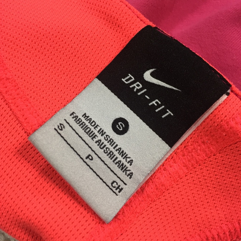 ⚡️Nike Dri Fit crisscross strappy athletic tank S - Picture 4 of 6