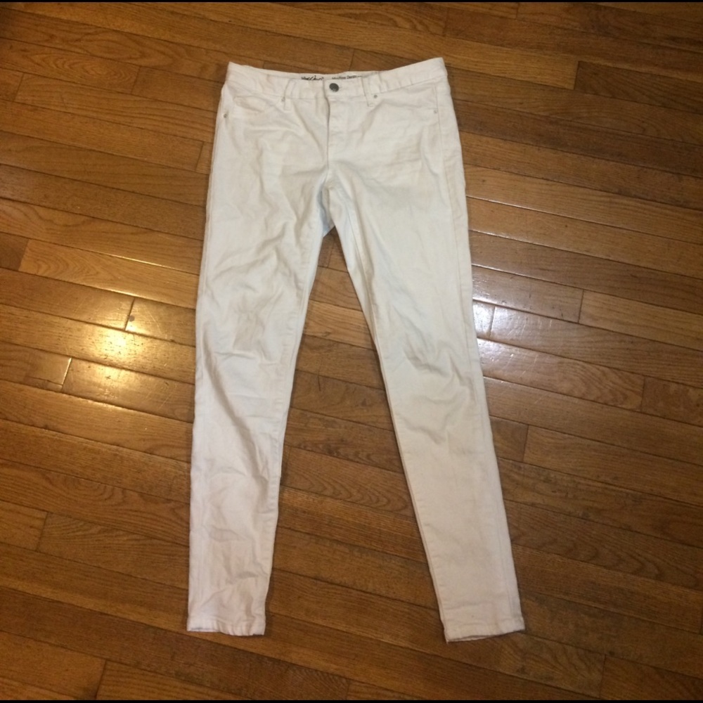 White Jeans
