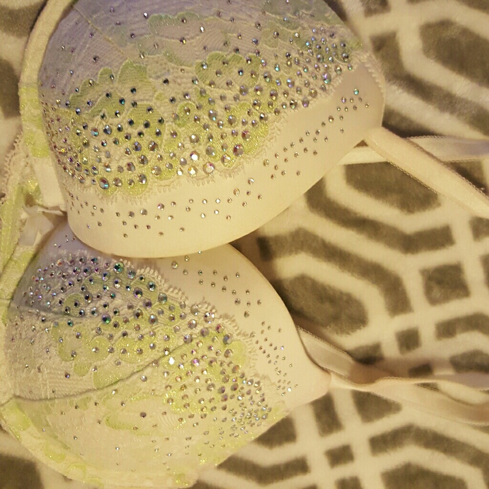 VS Dream Angels Push Up Bra