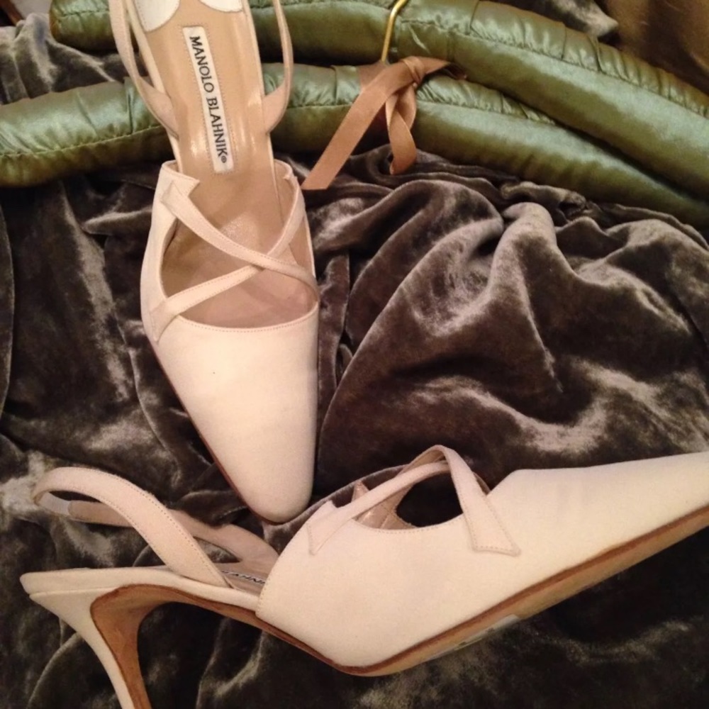 Manolo Blahnik's cream colored shoes 7.5 brand-new