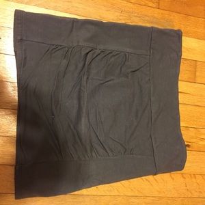 Gray pencil skirt