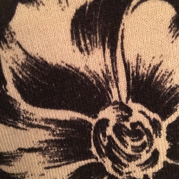 Talbots MockTurtle Black and Cream Floral Top - Picture 3 of 3