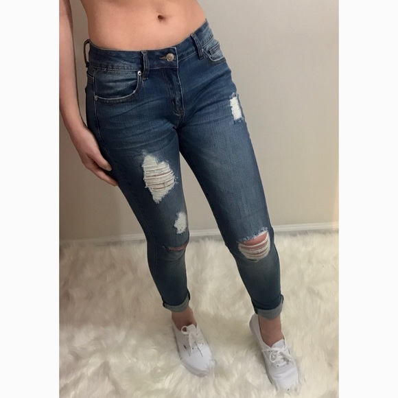 KINSLEY Destroyed Denim Jeans - Picture 2 of 4