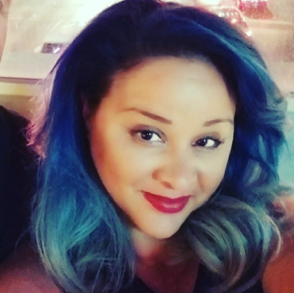 Meet your Posher, Alicia