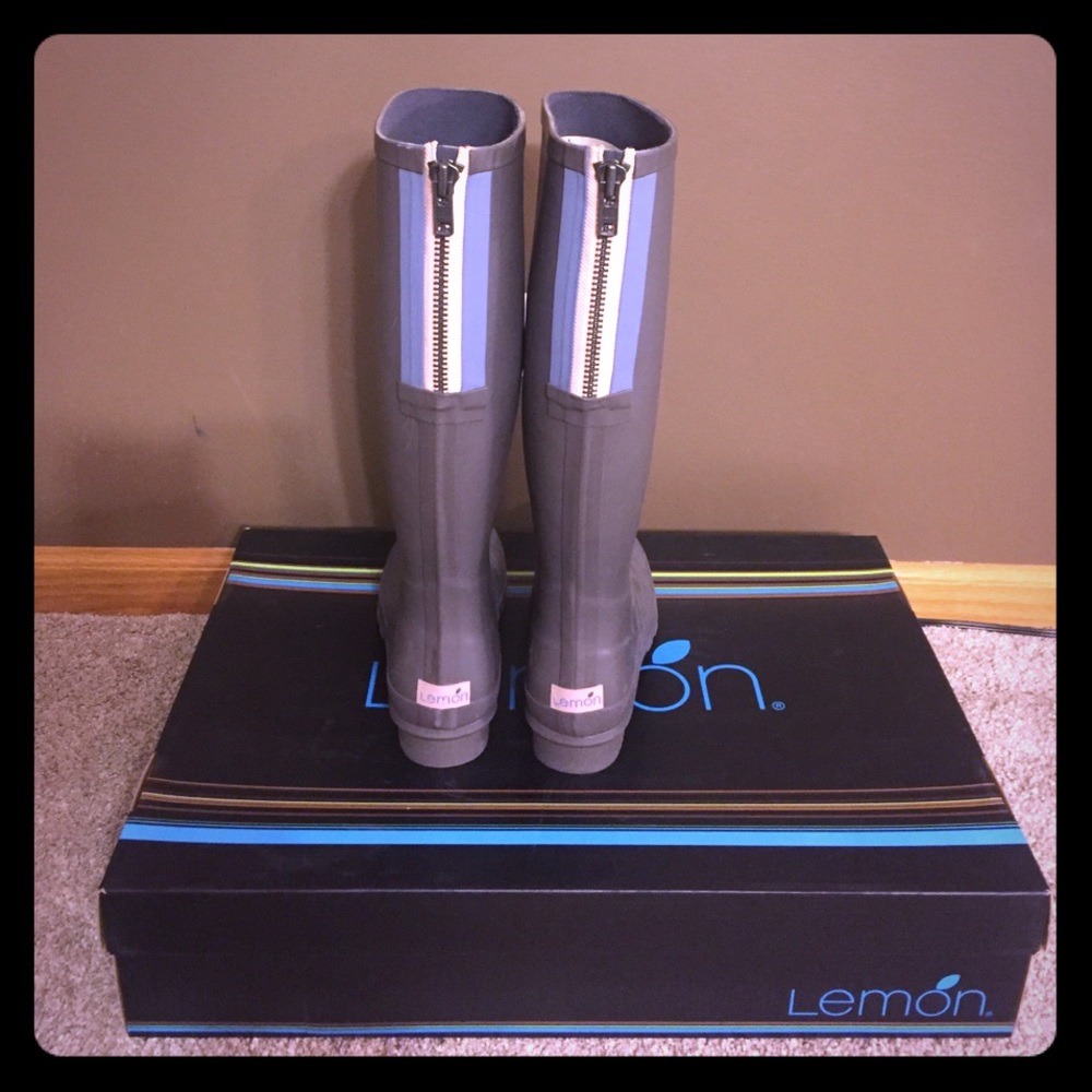 SALE🥳Lemon Collection Rain Boots (8)