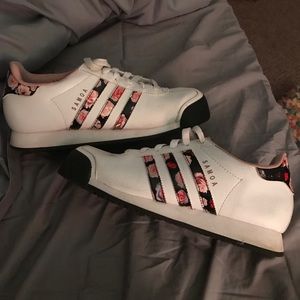 Samoa Addias Customized pink roses