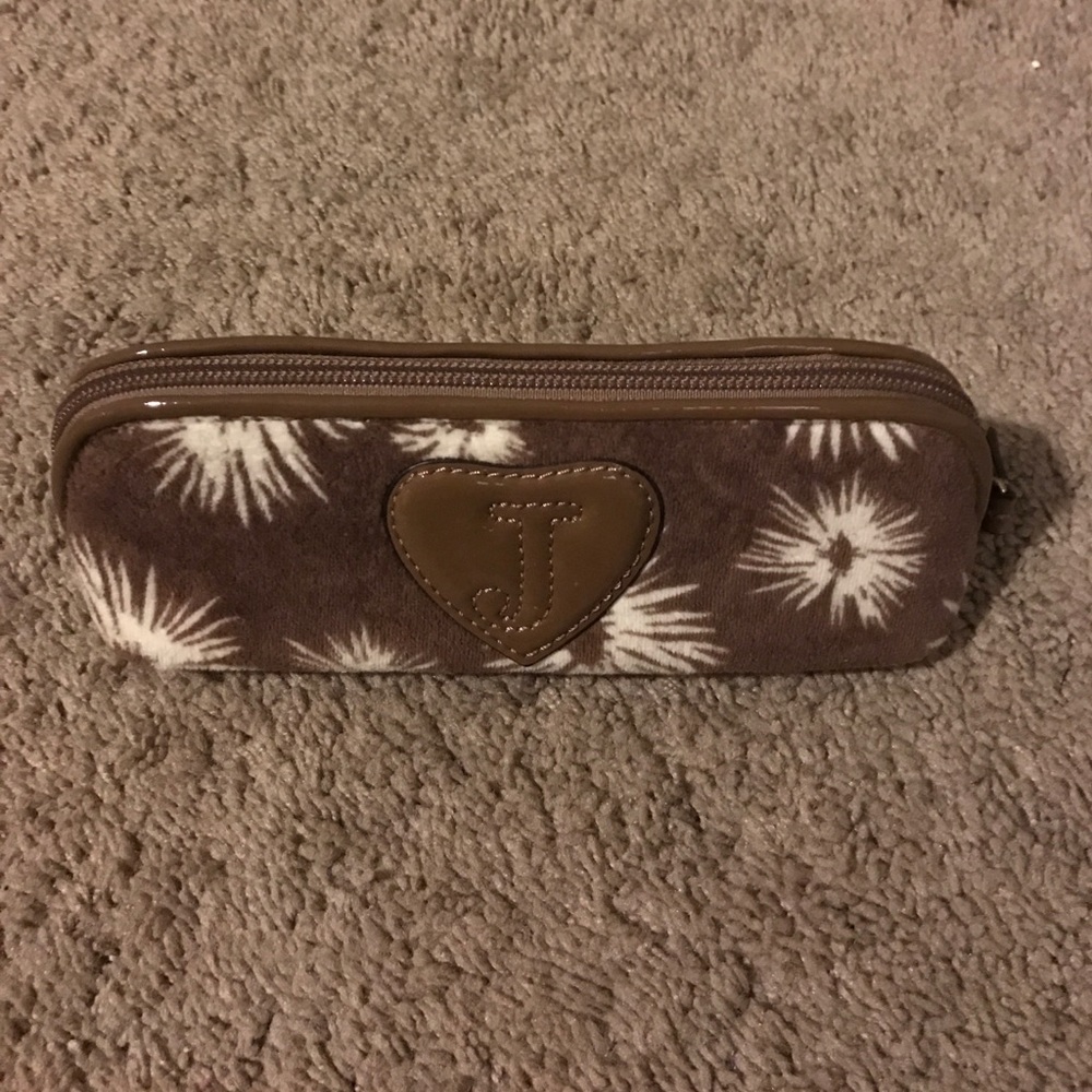 Juicy Couture sunglasses case