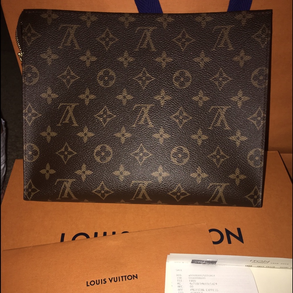 ❗️❗️SOLD❗️❗️Louis Vuitton Toiletry Pouch 26