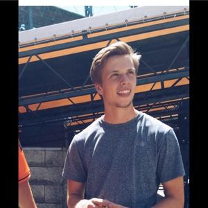 Meet your Posher, Adam