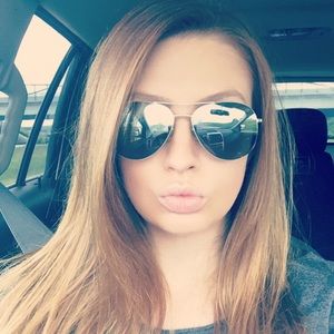 Meet your Posher, Megan