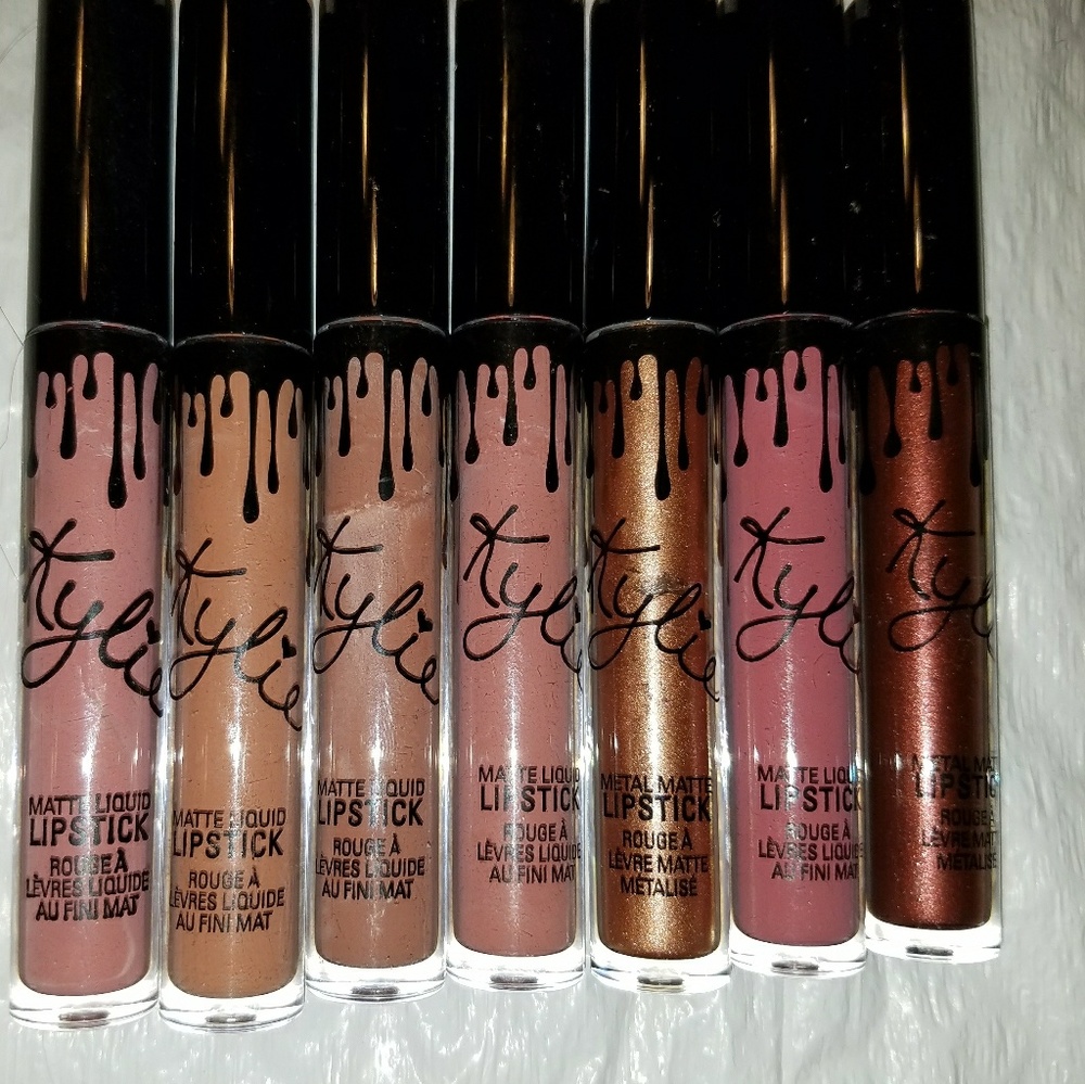 SOLD Kylie Cosmetics lipgloss
