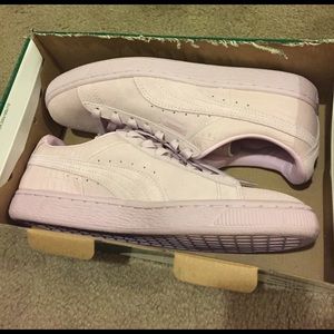 BRAND NEW PUMA SUEDE