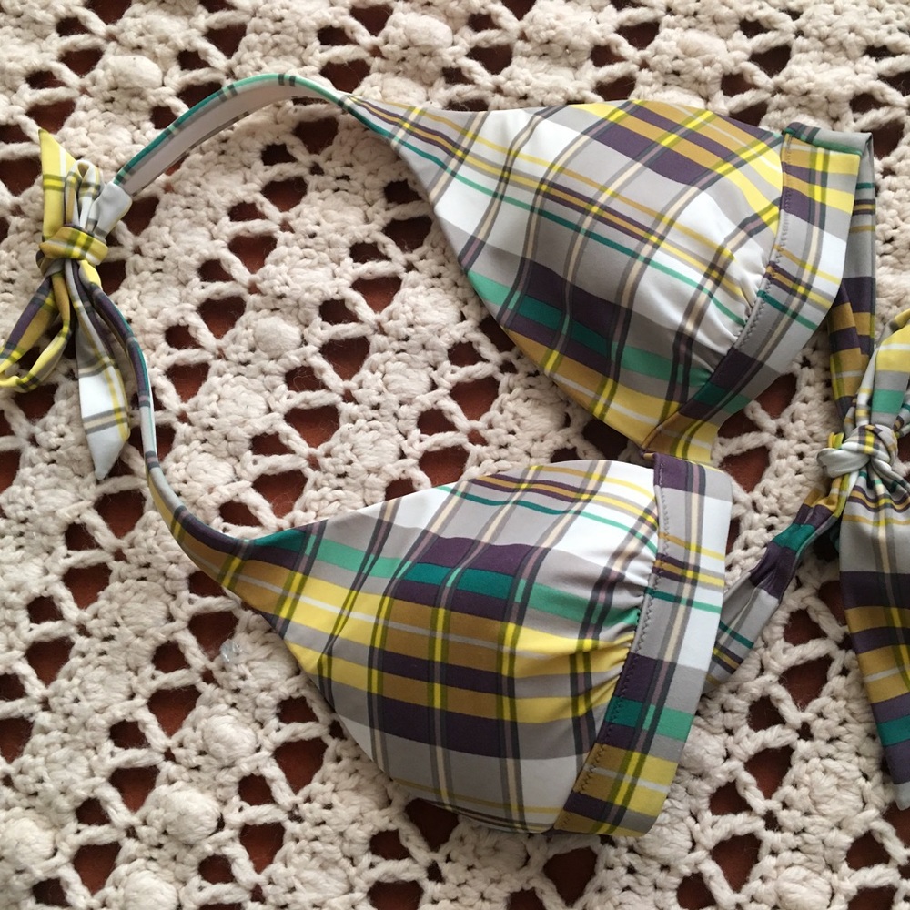 Victoria's Secret Bikini Top Size Medium