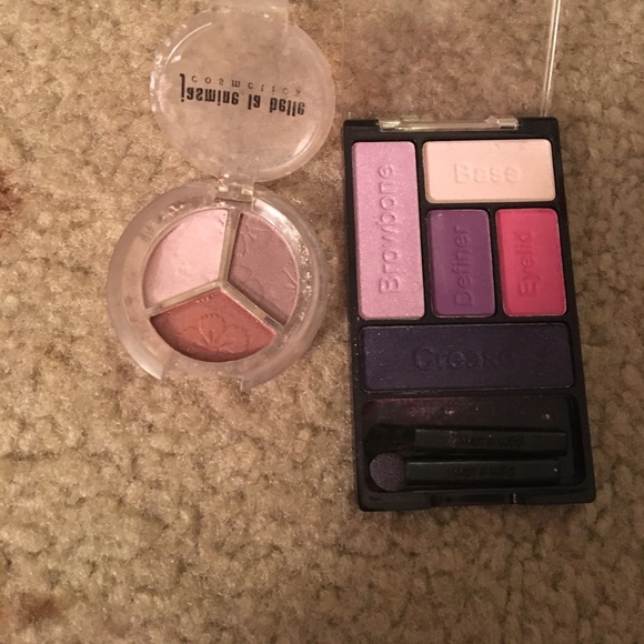 Makeup bundle! - Picture 6 of 7