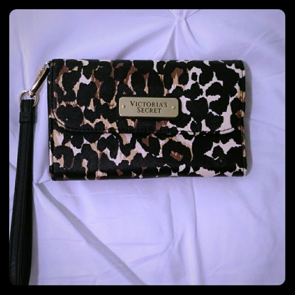 VS WRISTLET WALLET BNWT