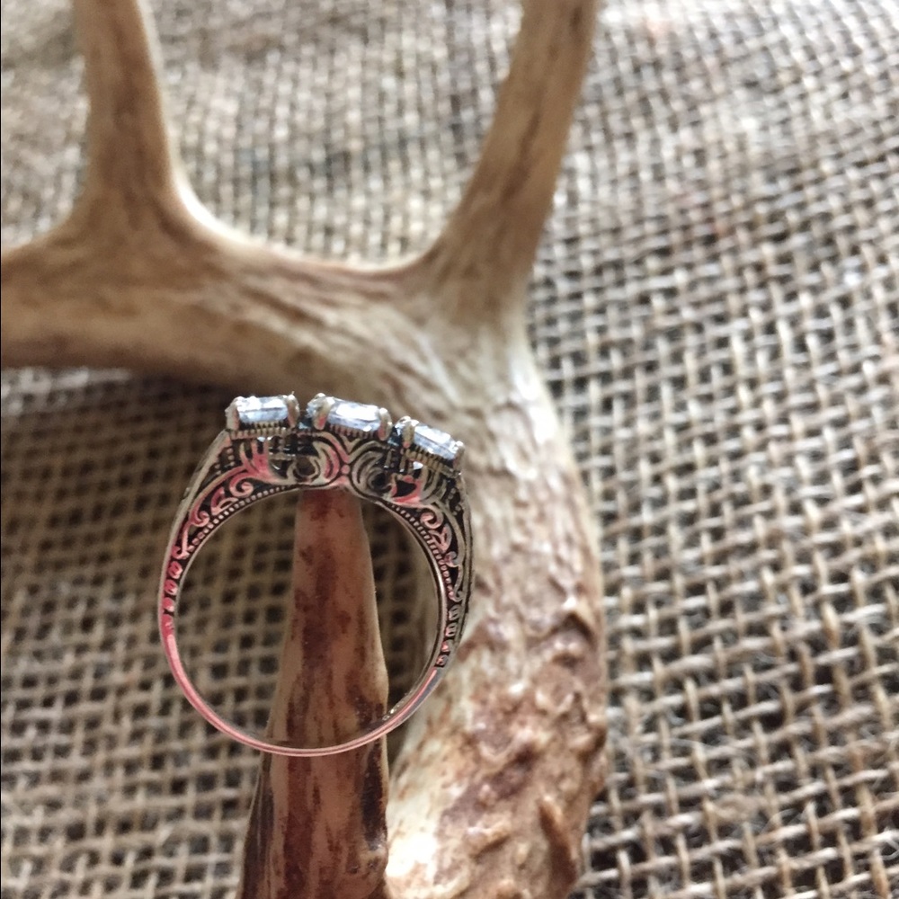 Vintage sterling silver and cubic zirconia ring
