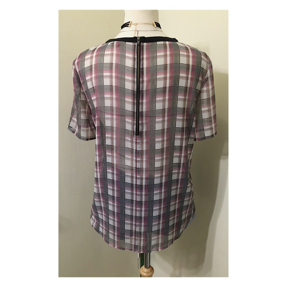 Caslon Blouse - Picture 3 of 5