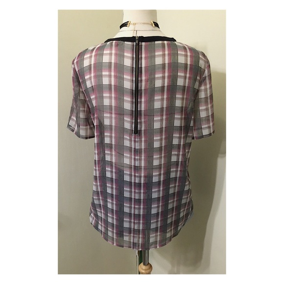 Caslon Blouse - Picture 3 of 5