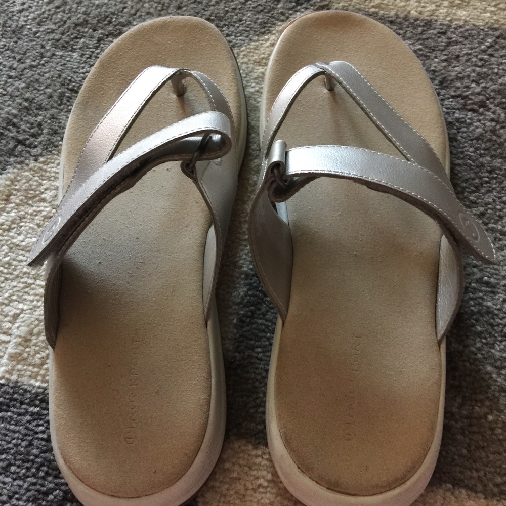 🔮ROCKPORT🔮 women's slip ins
