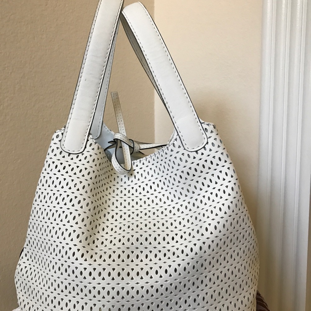 White tote bag
