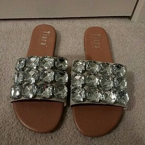 Nwot beige bling slides flat sandals