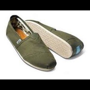 Olive Green Toms