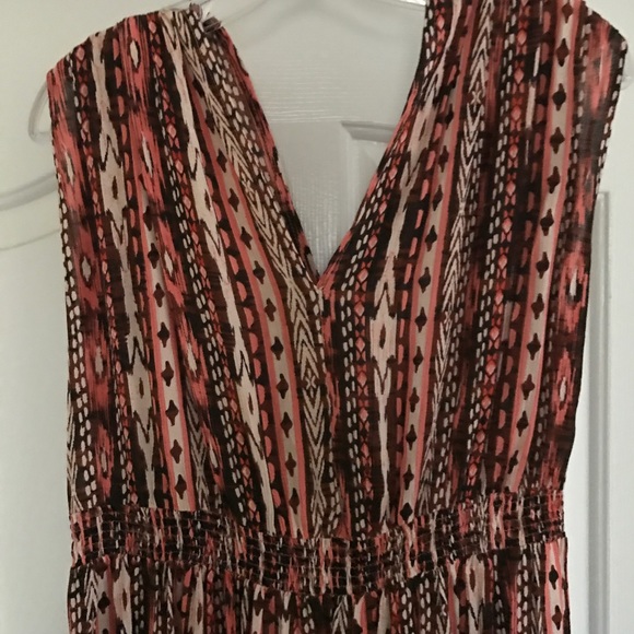 ♥️ALL SIZES SOLD♥️MAXI DRESS, SIDE SLITS - Picture 2 of 5