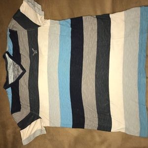 American Eagle V-neck