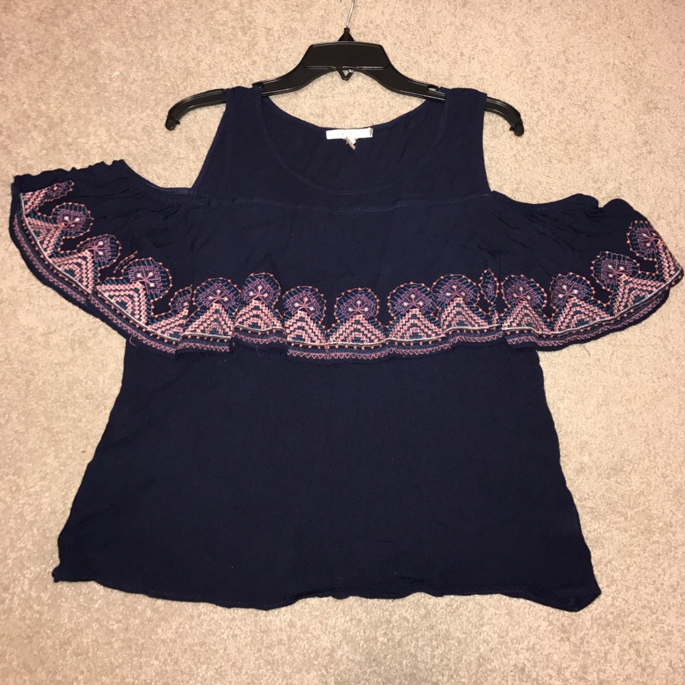 🔥SALE🔥 Skies Are Blue Cold Shoulder Top