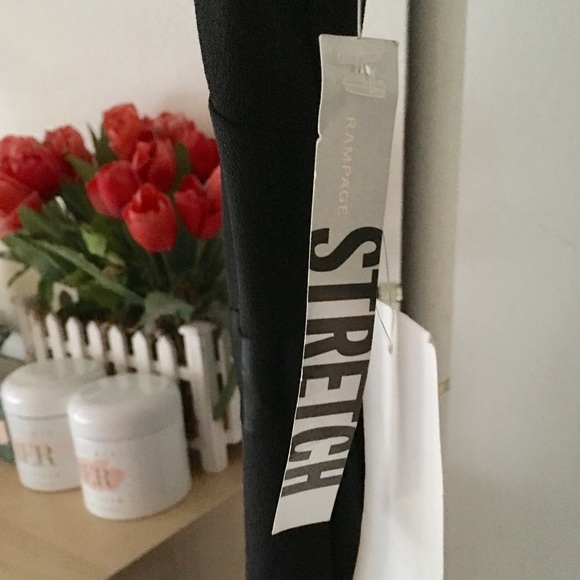 🆕✨🌟 Stretch Black Dress ✨🌟 Size 5✨✨ - Picture 5 of 5