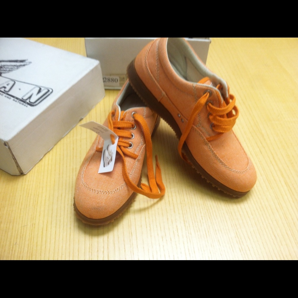 Hogan woman shoes new Sz 5.5 orange perfect season