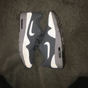 Light grey Nike air Max's