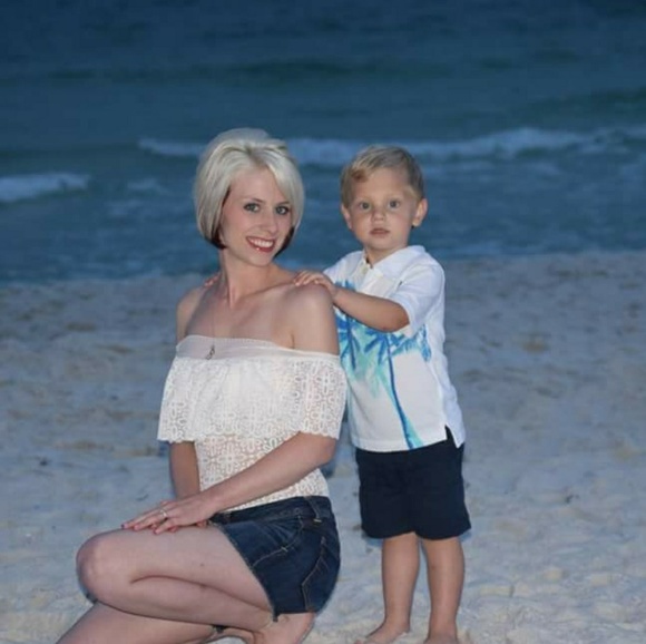 Meet your Posher, Jessica - Picture 4 of 5