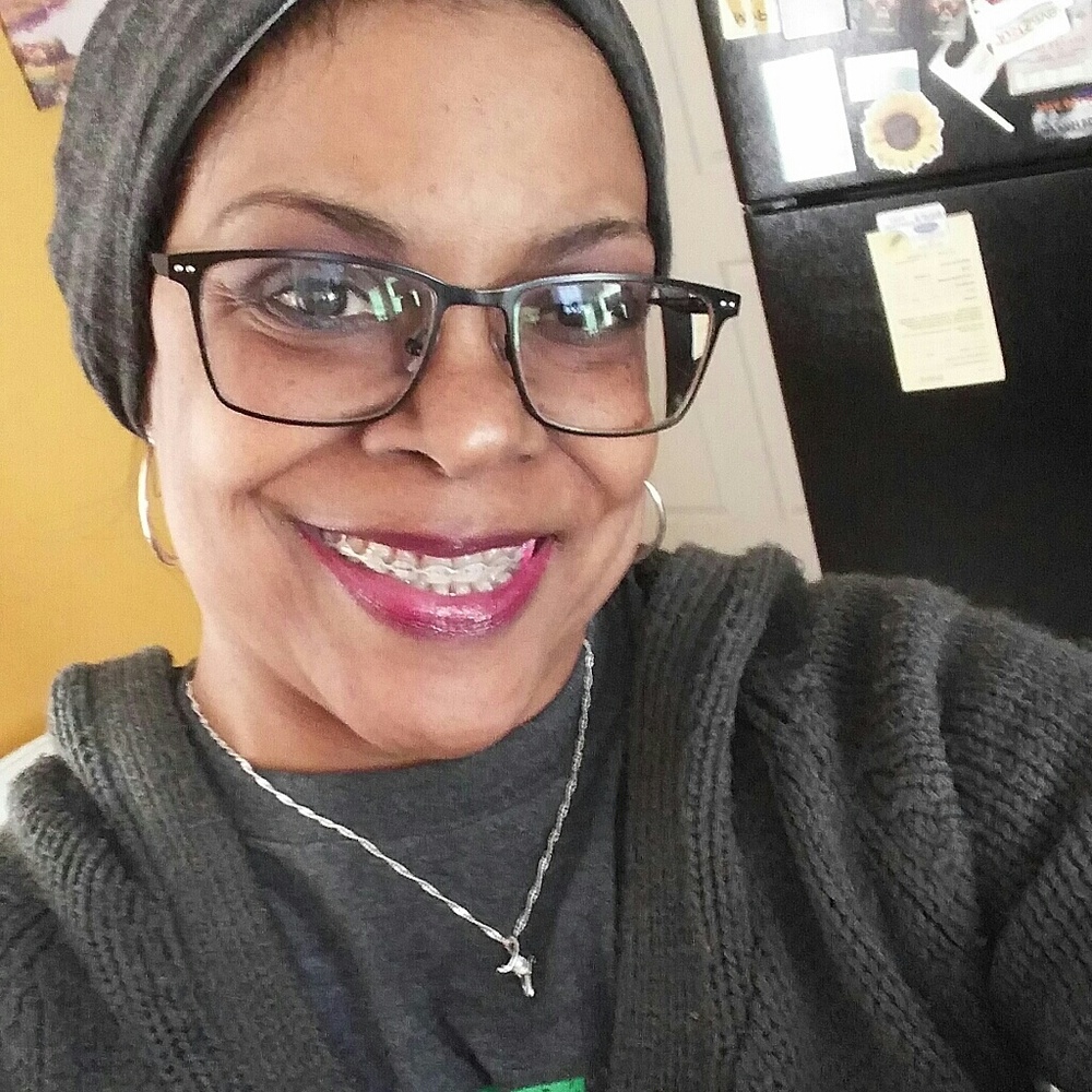 Meet your Posher, Angela