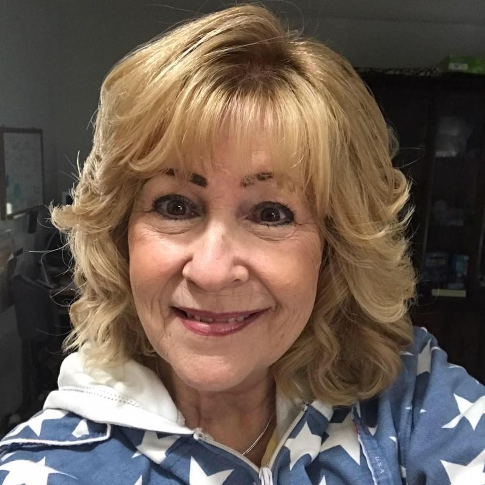 Meet your Posher, Janet