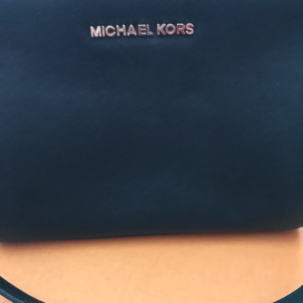 Michael Kors Selma collection satchel/black