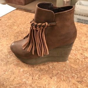 Wedge Bootie 4" size 6