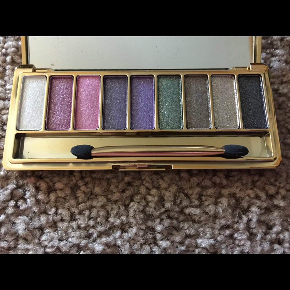 💋LA MEI LA💋 eyeshadow pallette