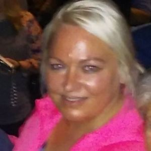 Meet your Posher, Dana