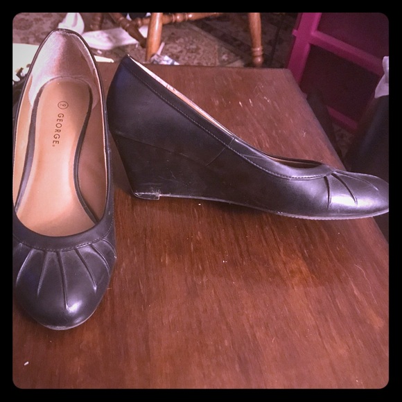 Black wedge dress shoes, size 9, GUC - Picture 1 of 4