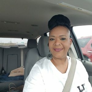 Meet your Posher, Bernetta