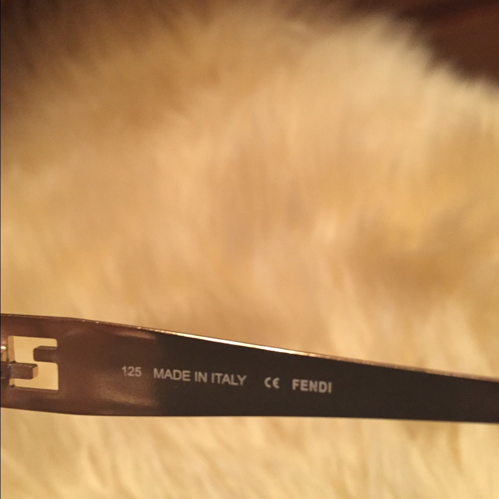 SOLD - Fendi Sunglasses - Picture 5 of 5