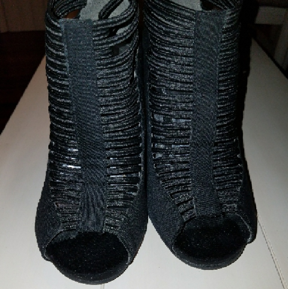 MIA Wedge Shoes - Very Sassy