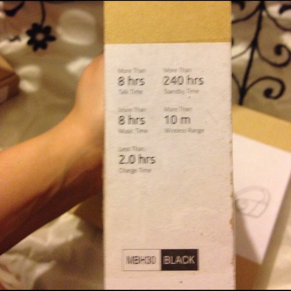 Headset - Picture 3 of 3