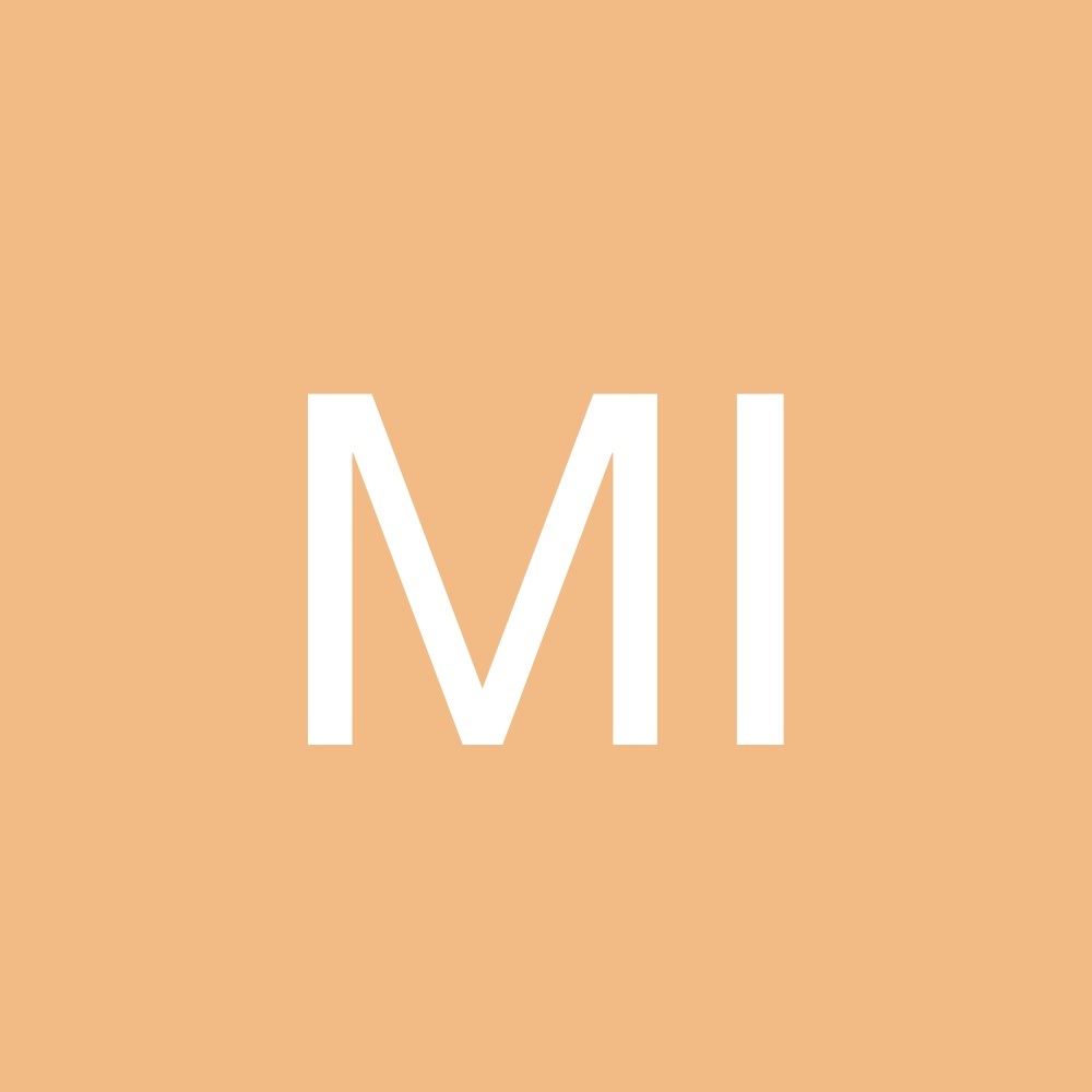 Meet your Posher, Maxine