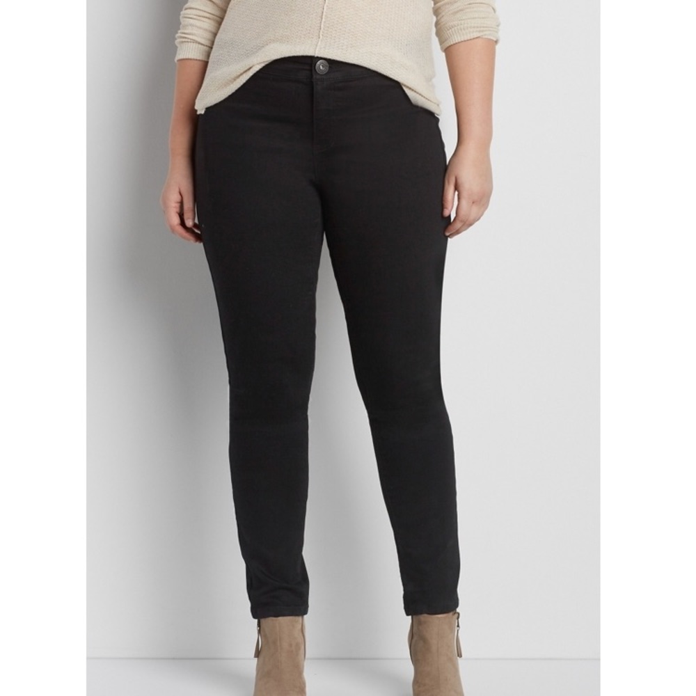 NWOT Maurices DenimFlex™ Dark Wash Jeans