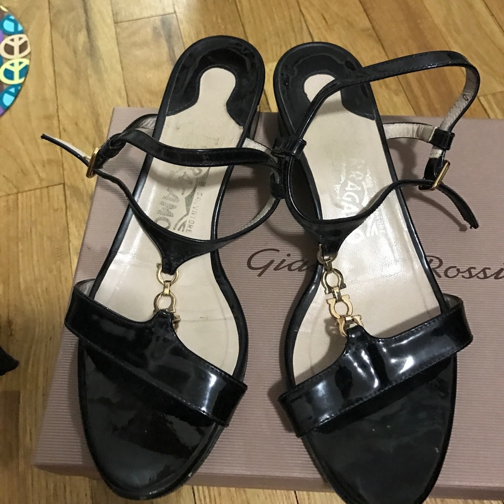 Ferragamo Sandles