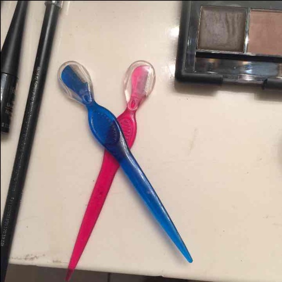 Make up bundle!!!!! - Picture 4 of 4