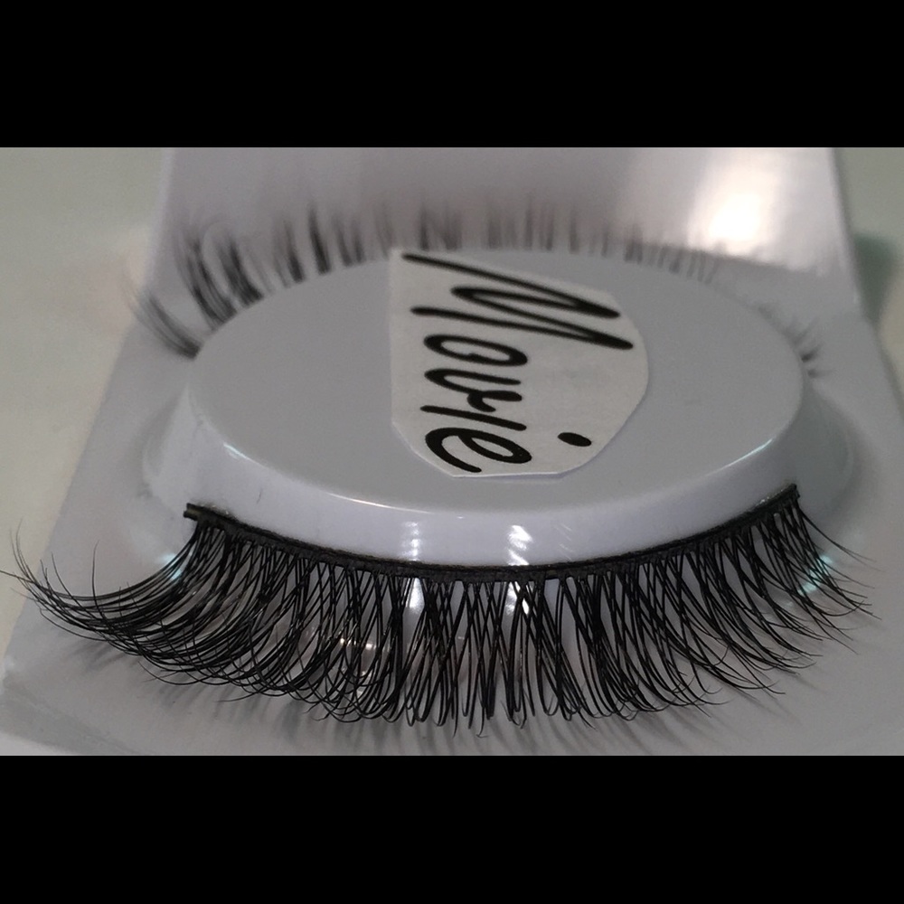 2D 100% Mink Eyelashes - Picture 4 of 5