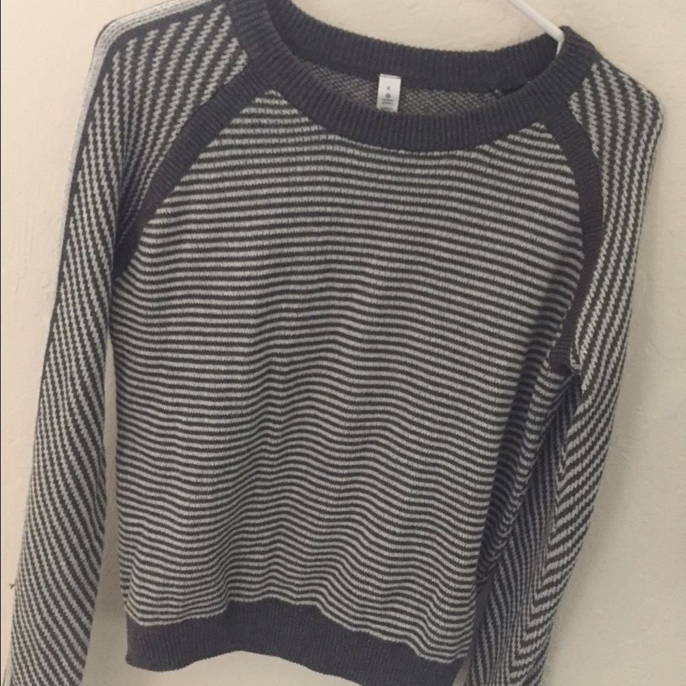 Lululemon Sweater Size 4